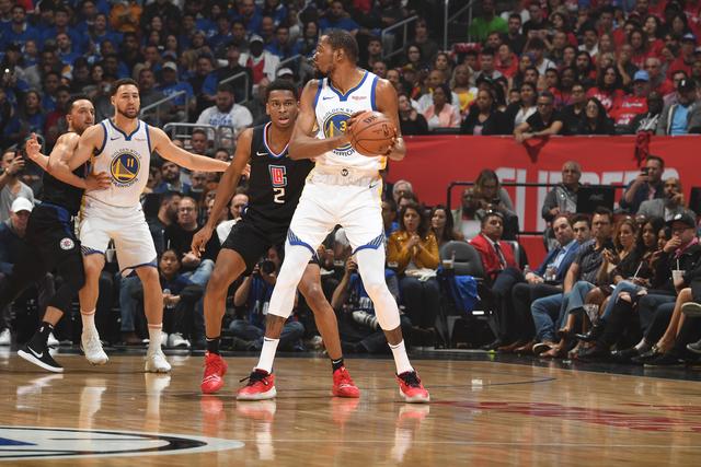 陈盈骏17分首钢负天津 李添荣27分上海胜吉林